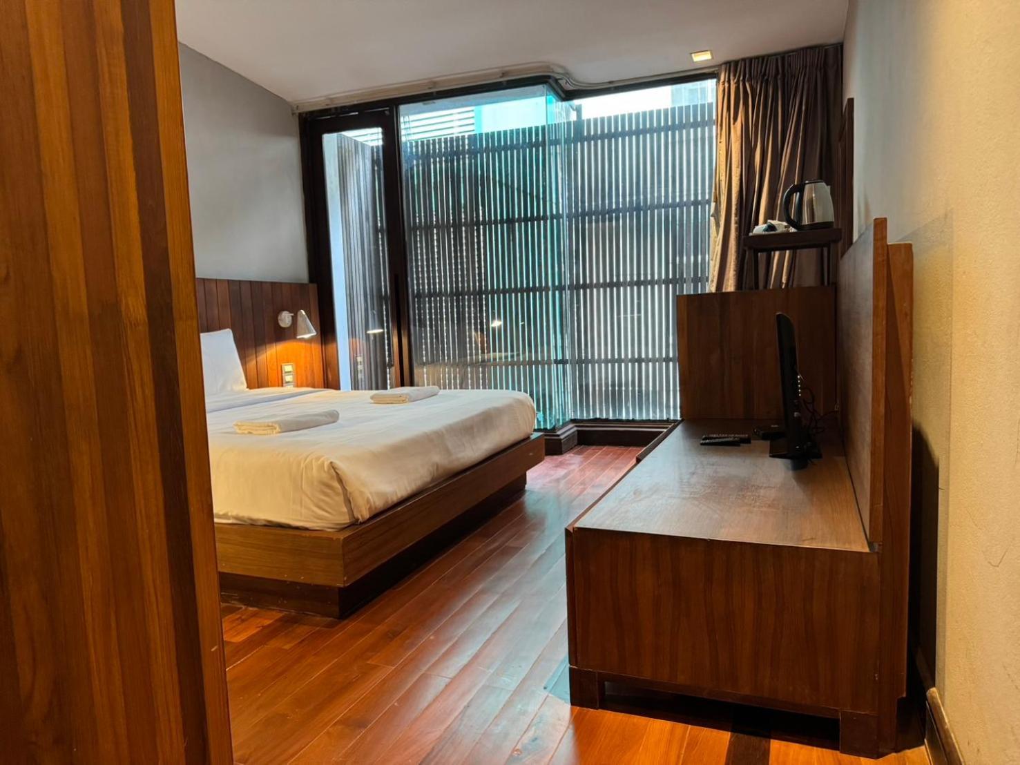 Wish Inn Silom - วิช อินน์ สีลม X Bangkok Zewnętrze zdjęcie